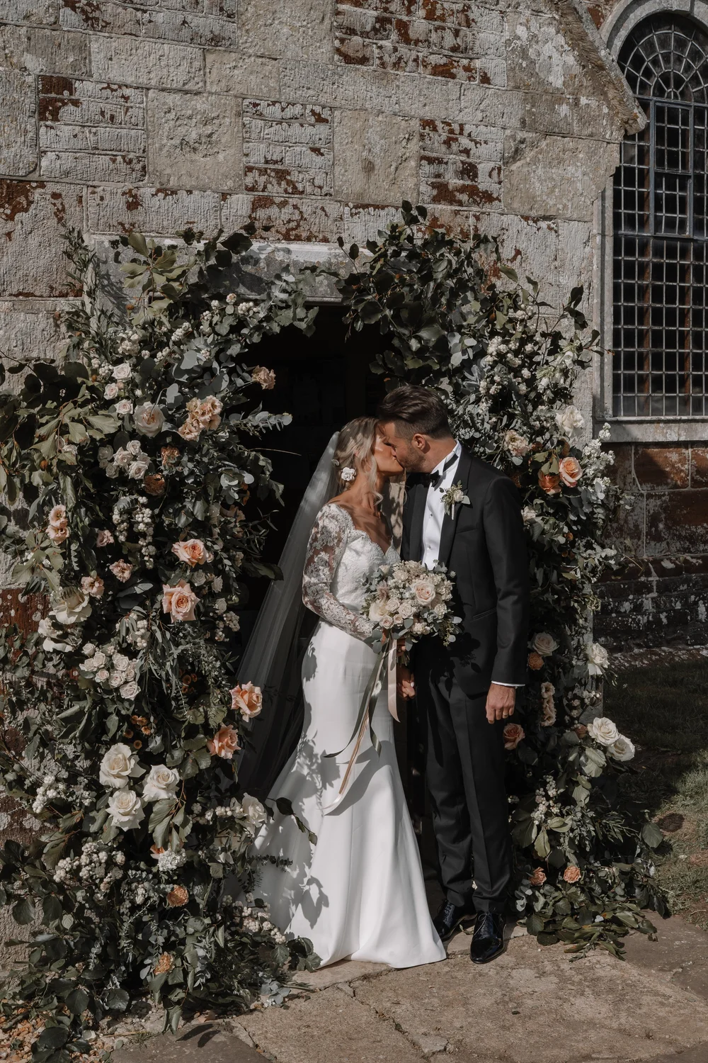 Almer Manor - Couple