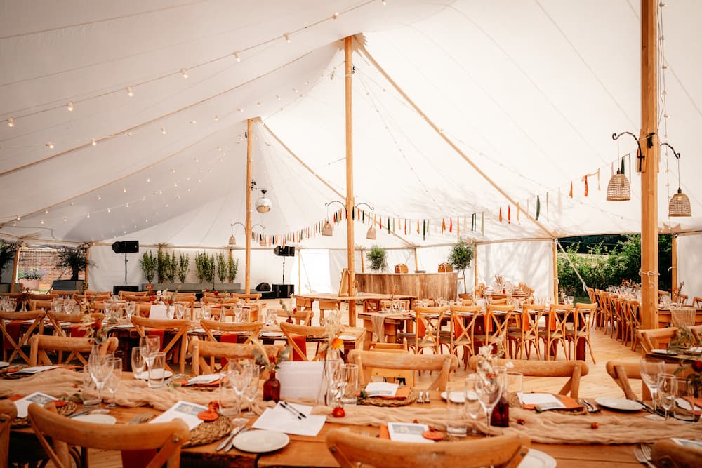 Almer Manor -  Sail Cloth Dining