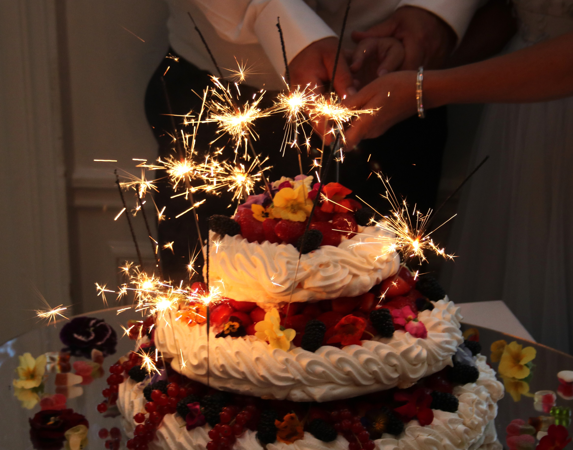 Iwerne House - Cutting the Cake