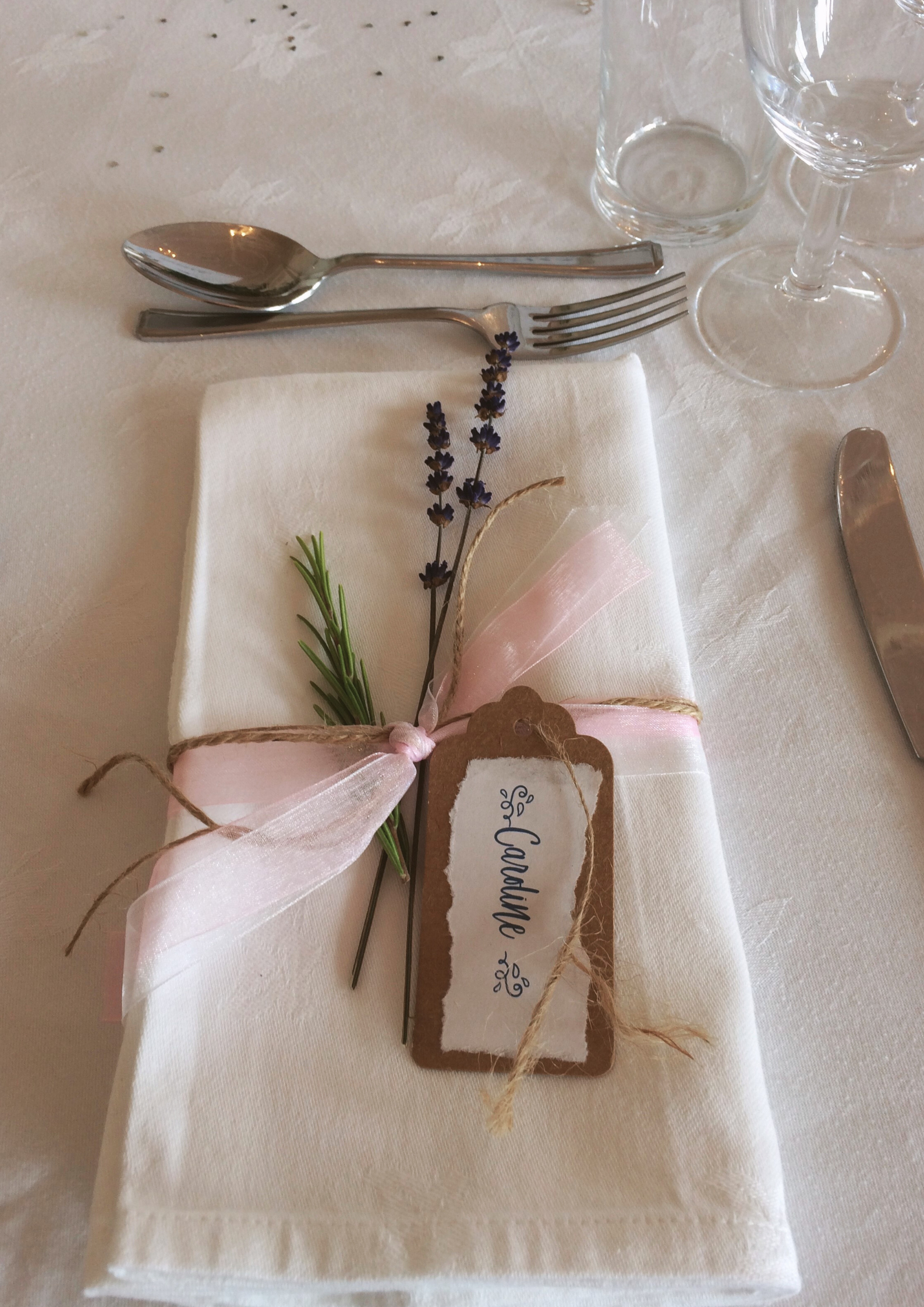 Iwerne House - Table Dressings