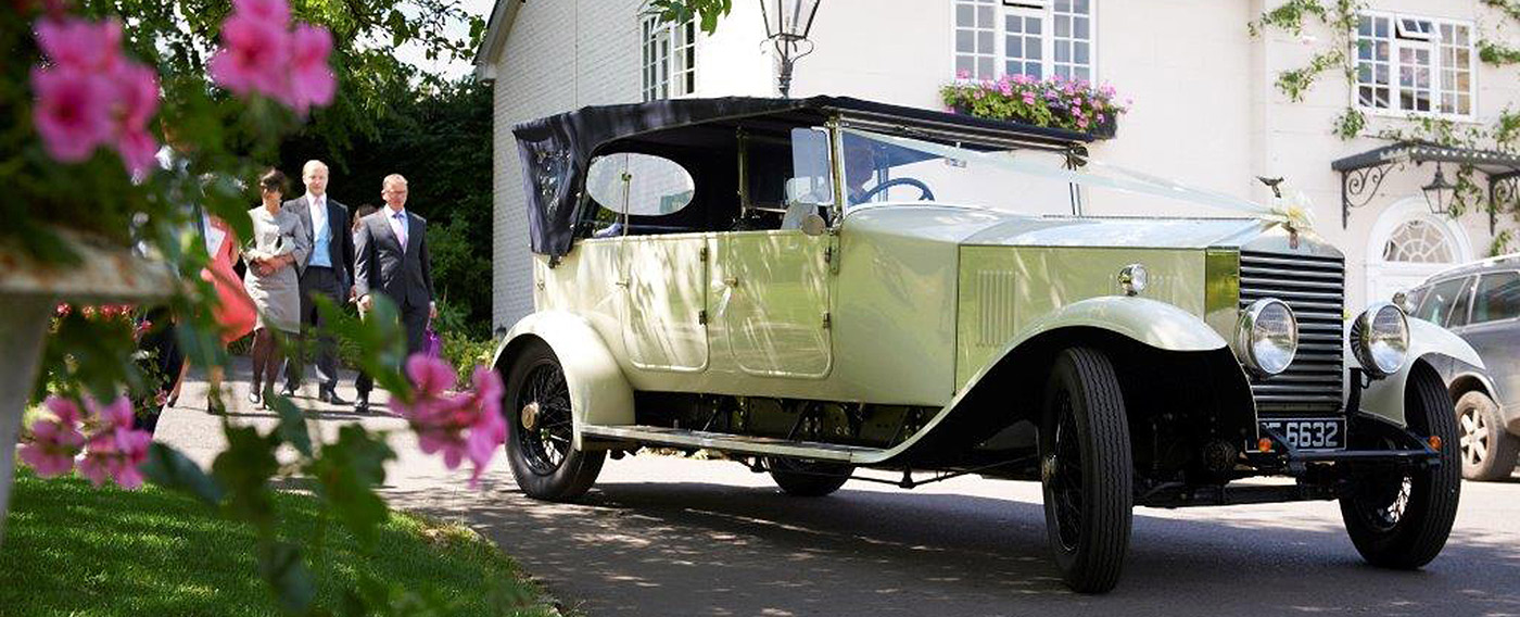 Summer Lodge Hotel wedding car