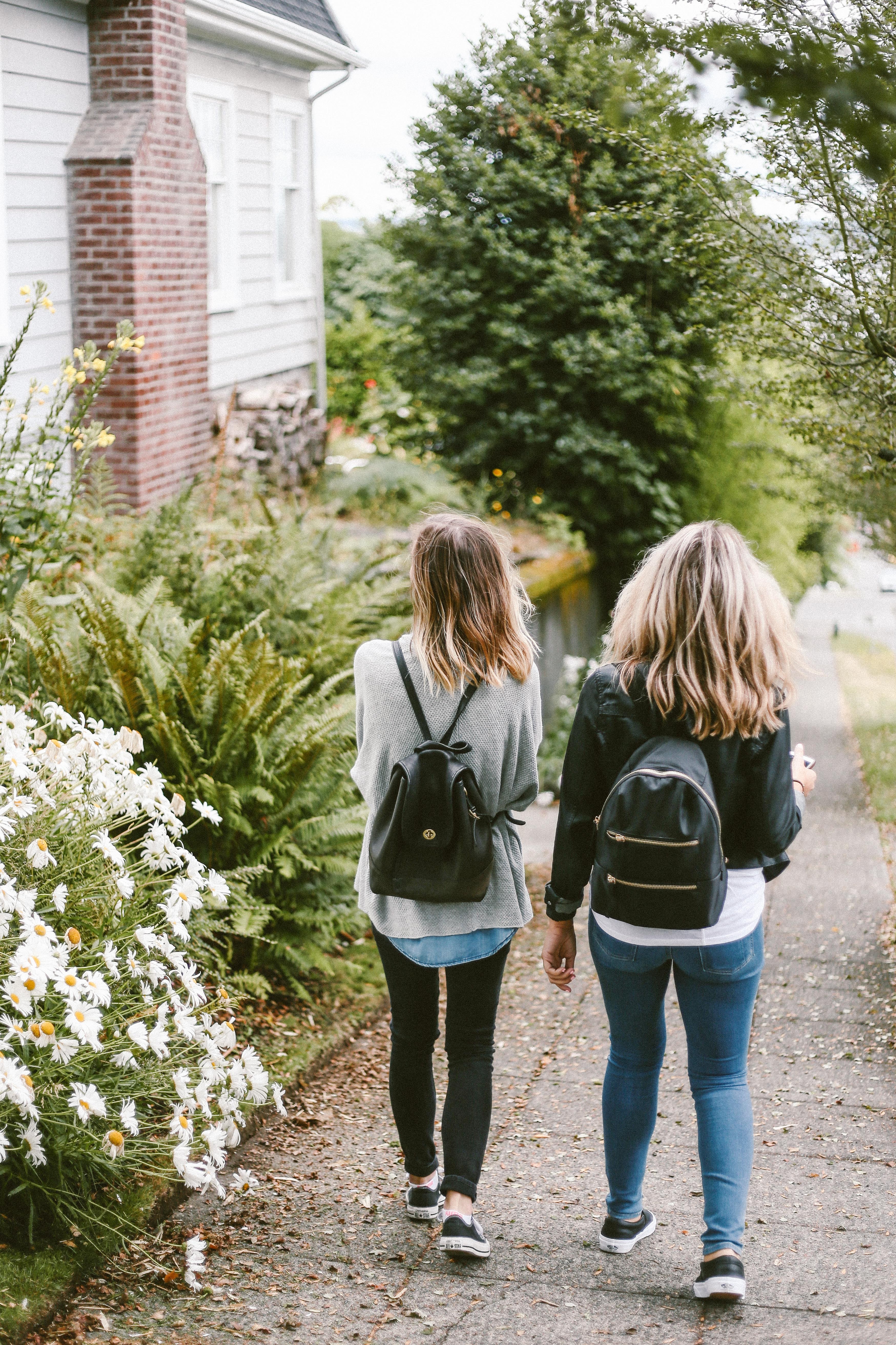Teenage girls - 149492-unsplash