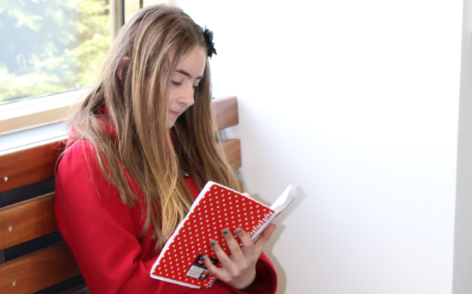 Girl reading 2