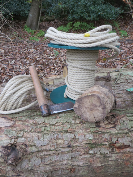A mallet, froe and rope