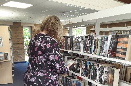 borrowing a book - Wimborne