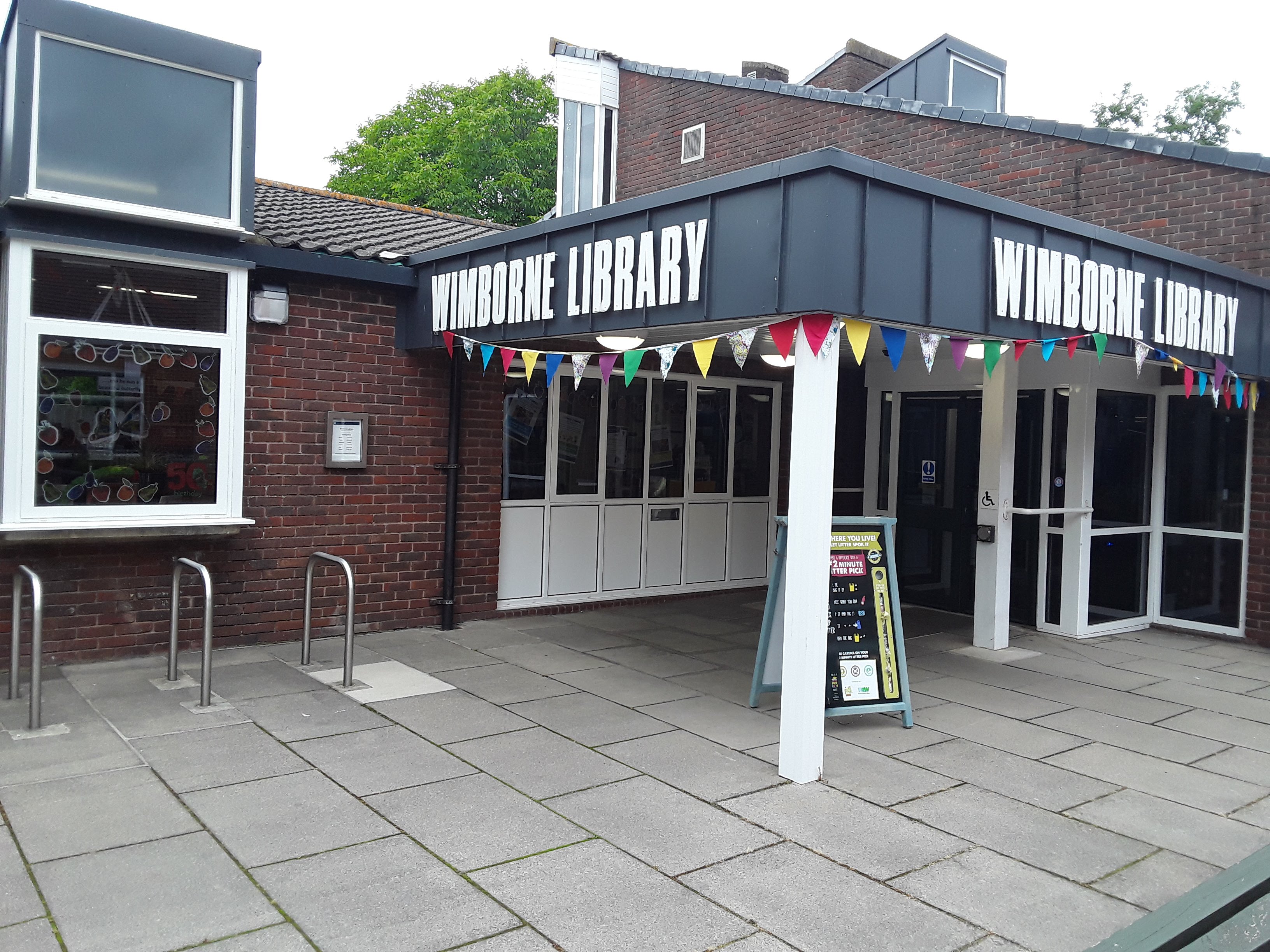 Front of Wimborne library