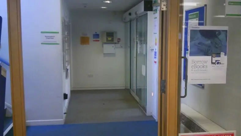 This is a picture of the exit, there are automatic doors.