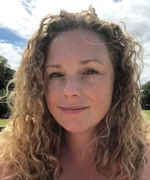 Caroline Neeves