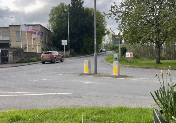 A car turning into a junction